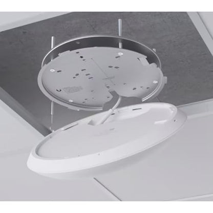 Ubiquiti U7-PRO-MAX 2.5GbE WiFi 7 Access Point 5765 Mbps Tri-Band 8 Antennas Internal