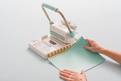 We R Memory Keepers 12 x 9.5 in 0633356710509 Cinch Book Binding Machine Mint