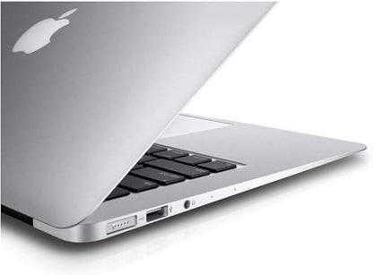 Apple 13.3" MQD32LL/A 1366 x 768 720p LCD Laptop