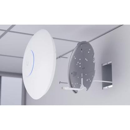 Ubiquiti U7-PRO-MAX 2.5GbE WiFi 7 Access Point 5765 Mbps Tri-Band 8 Antennas Internal
