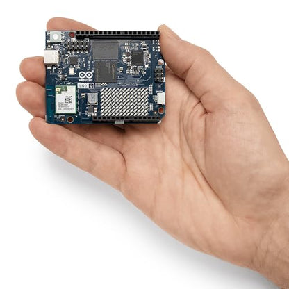 Arduino 4GB UNO Q ABX00173 Hybrid Board - Qualcomm Dragonwing QRB2210 MPU, STM32U585 MCU, Linux Debian OS, Dual-band Wi-Fi 5, USB-C