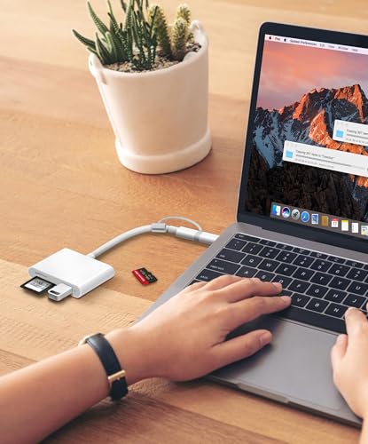 AkHolz SD Card Reader Model AkHolz-L4Lte Dual-Lightning & USB-C Interface for SD/microSD