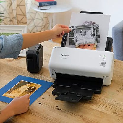 Brother ADS3100 Document Scanner USB 600x600 1W 48 Bit 60 Pages