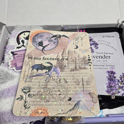 Appalachian Artisans Kindle E-Reader Insert with Magnetic Grip Holder and Dust Plug Charm