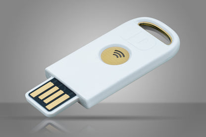 Identiv 16 GB USB Security Key USB-A